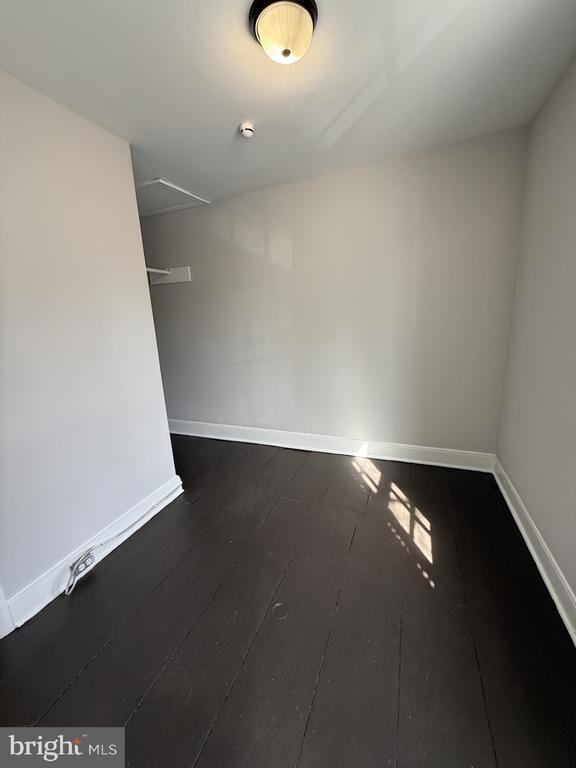 Building Photo - 510 Caroline St