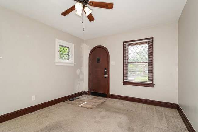 Building Photo - Fantastic 2bd/1ba home! Let yourself in!