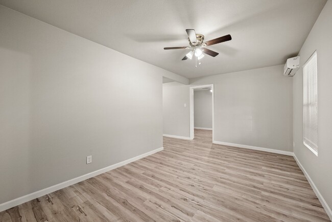 Building Photo - "Spacious 3-Bedroom Home in Fort Worth wit...