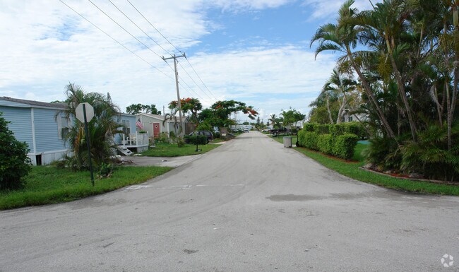 Building Photo - Park Ridge West Mobile Home Park