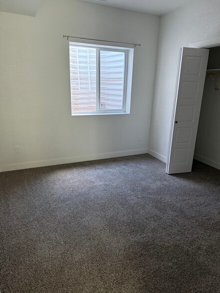 Building Photo - 5304 Silverton St