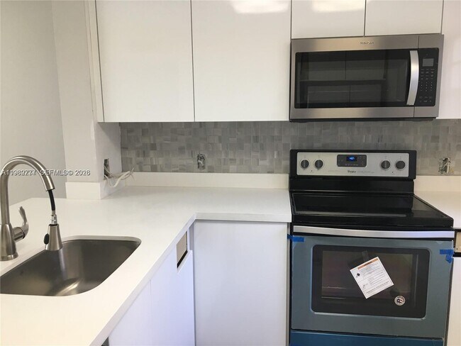 Building Photo - 7765 SW 86th St