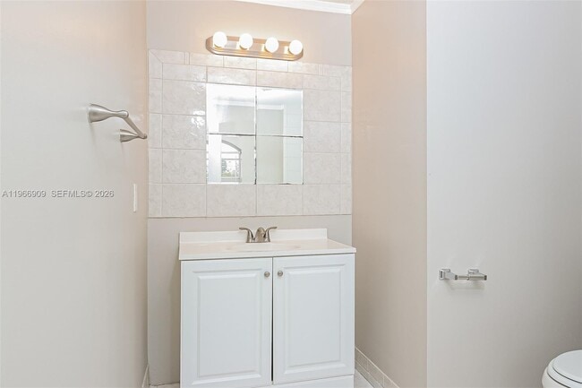 Building Photo - 1443 7th St