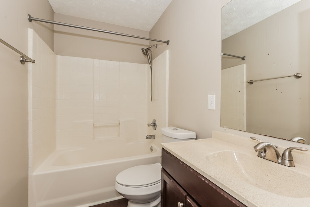 Building Photo - 825 Chaney Woods Dr