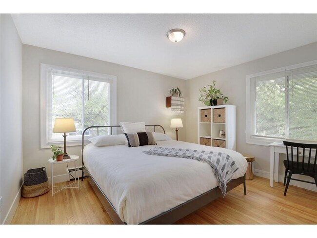 Building Photo - 4000 Mavelle Dr