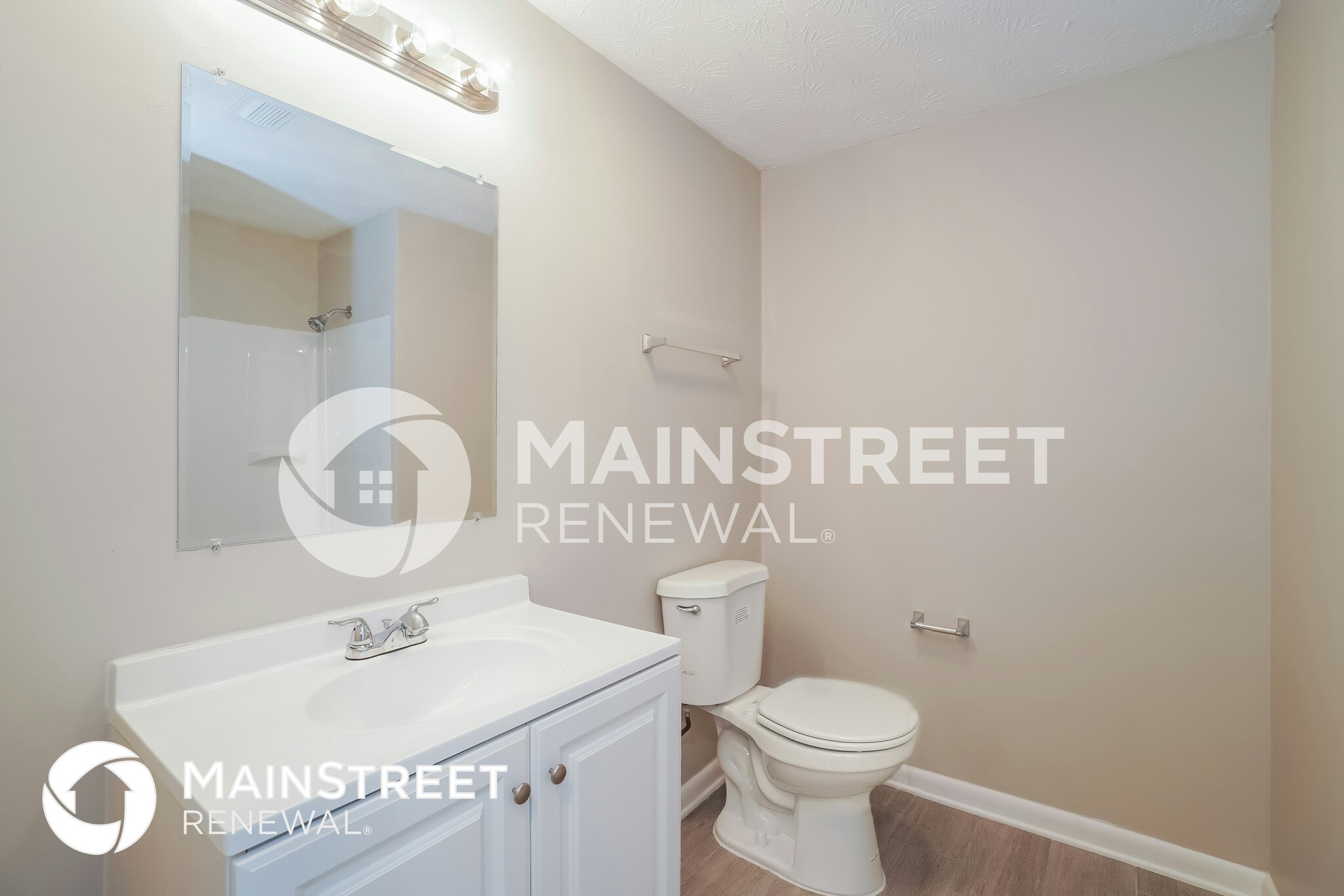 Building Photo - 970 Dostie Cir