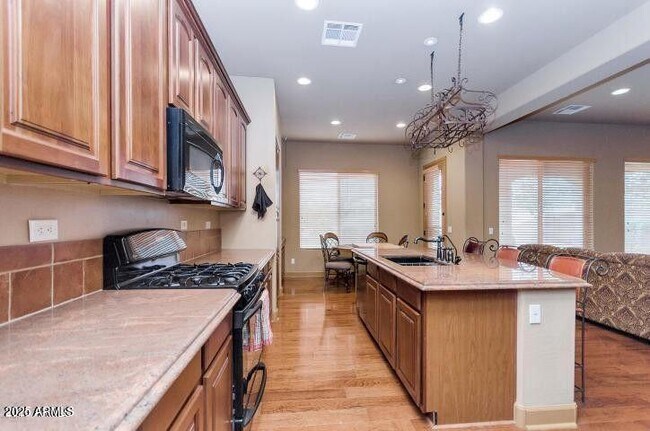 Building Photo - 4842 E Firestone Dr