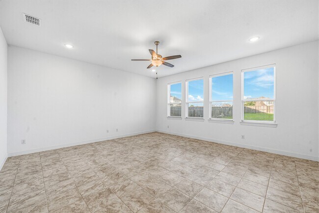 Building Photo - 3519 Sunburst Ct