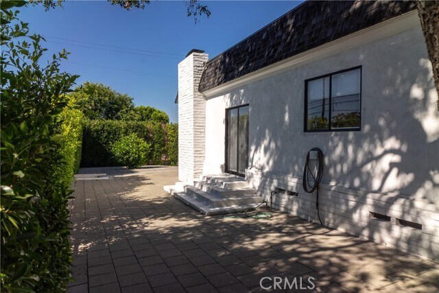 Building Photo - 14356 Greenleaf St