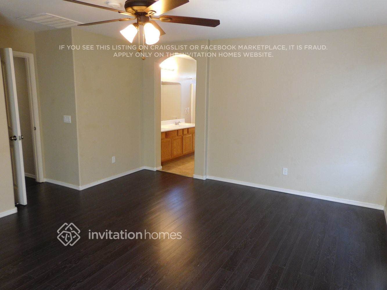 Building Photo - 1912 E Hawken Pl