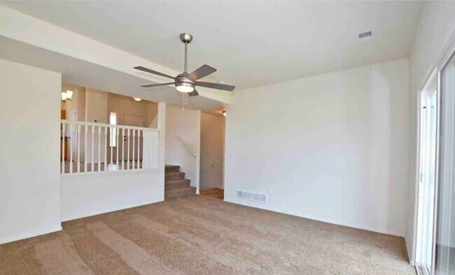 Building Photo - 262 Castle Dr