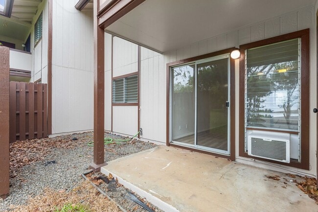 Building Photo - Pet-Friendly 2-Bed Gem | Steps from Leeward CC