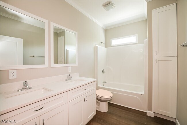 Building Photo - 12319 Tangier St