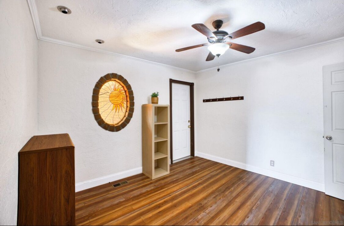 Room 3 - 15408 Vista Vicente Dr