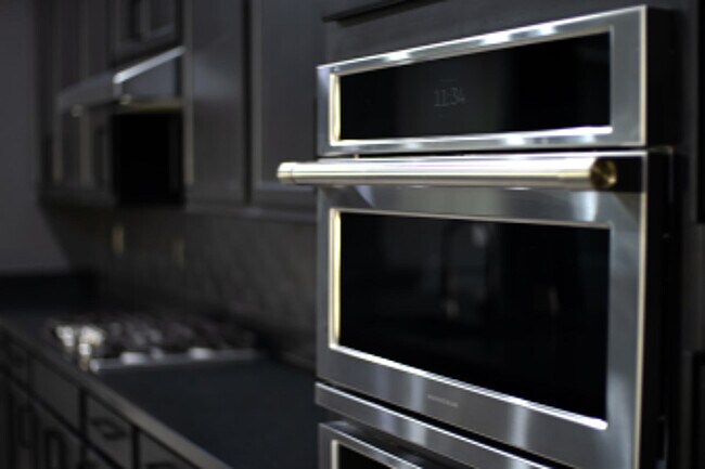 Building Photo - 14144 W Smoketree Dr