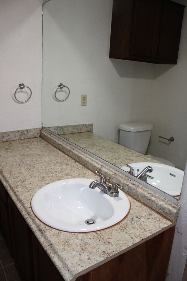 Building Photo - All Appliances!