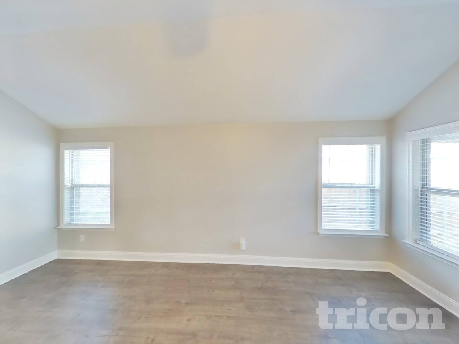 Building Photo - 5856 Burgundy Rose Dr