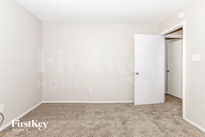Building Photo - 22519 Rockgate Dr
