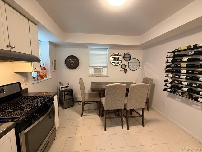 Building Photo - 5-25 Beach 138th St