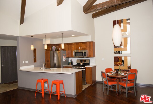 Building Photo - 2700 Cahuenga Blvd E