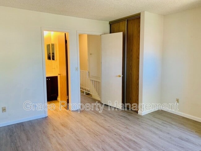 Building Photo - 2224 S Jasper Way