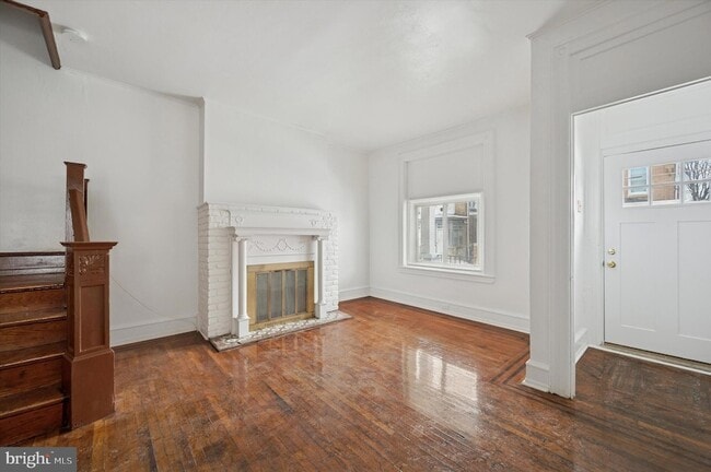 Building Photo - 1658 Conklin St