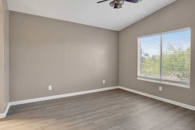 Building Photo - 3520 Glorious Iris Pl