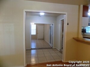 Building Photo - 636 W Norwood Ct