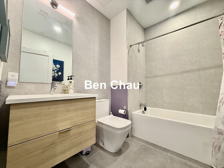 Building Photo - 97 Elmwood St