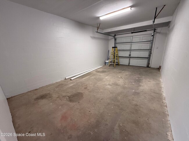 Building Photo - 1412 Overlook Terrace