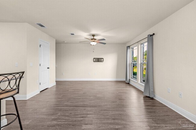Building Photo - 5069 Peach Dr