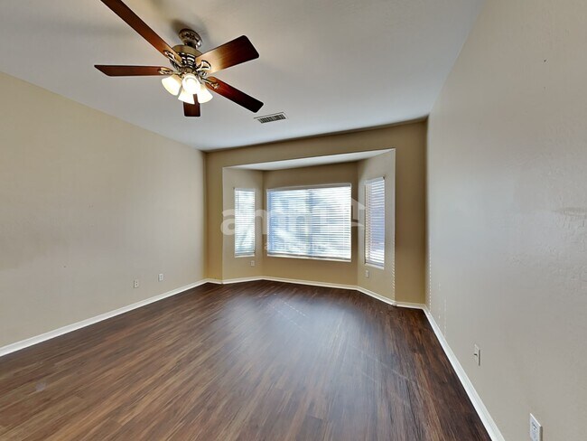 Building Photo - 5321 W Grenadine Rd