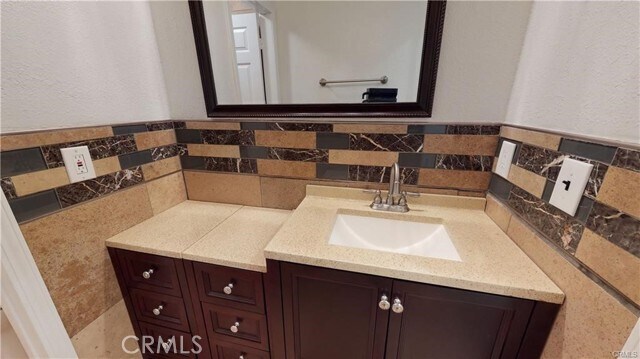 Building Photo - 1952 Adobe Ave