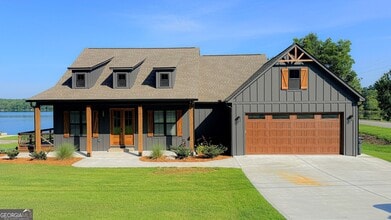 Building Photo - 19 Paschal Rd