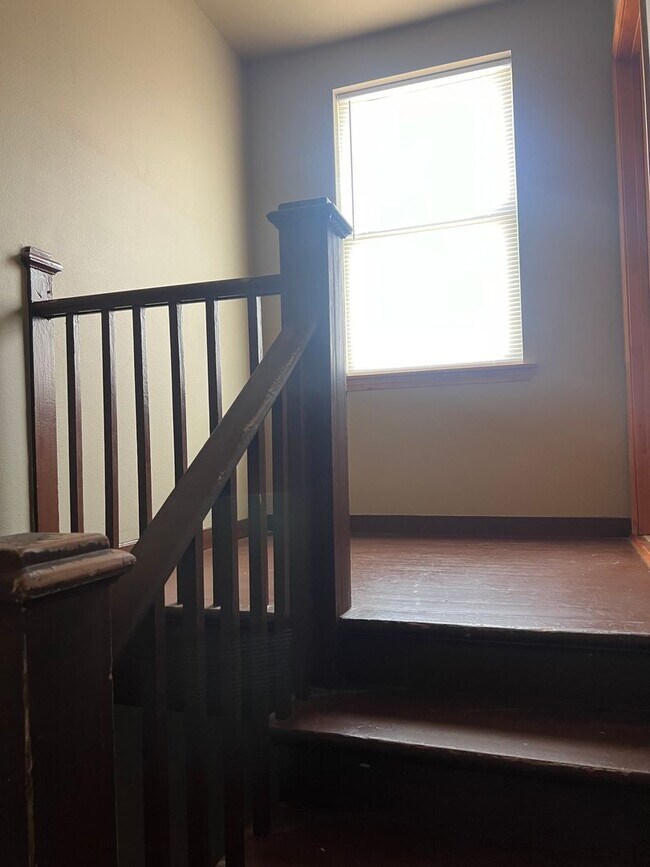 Building Photo - Eagle Duplex