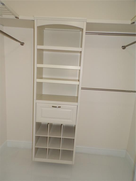 Building Photo - 6200 Falcon Lair Dr