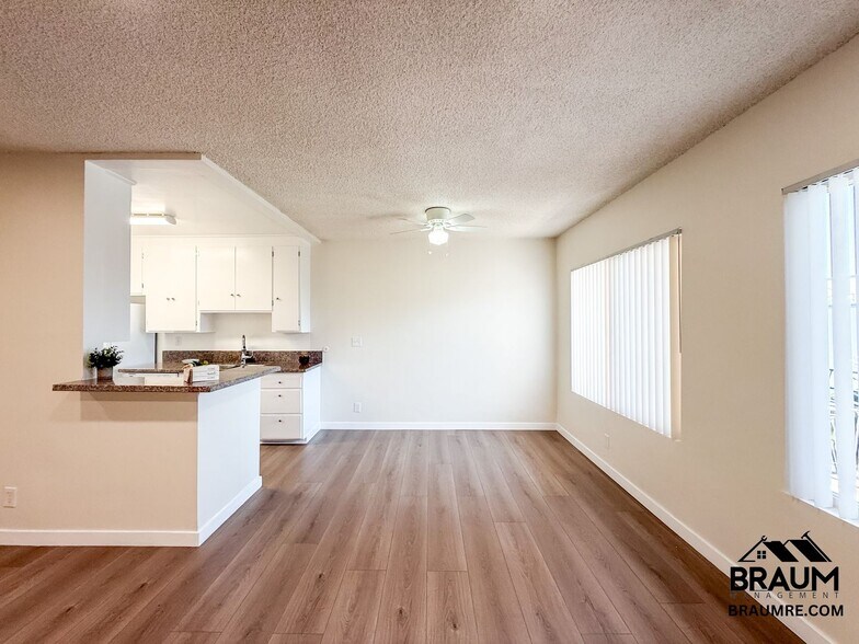 Building Photo - 6041 Whitsett Ave