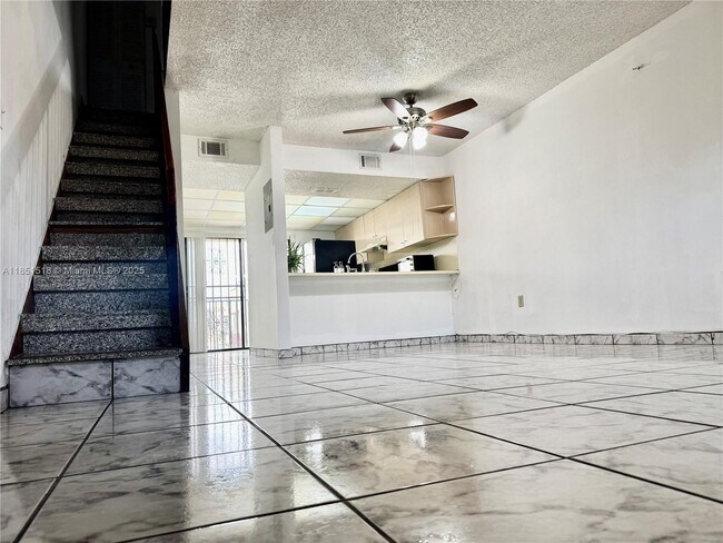 Building Photo - 1319 W 51st Pl