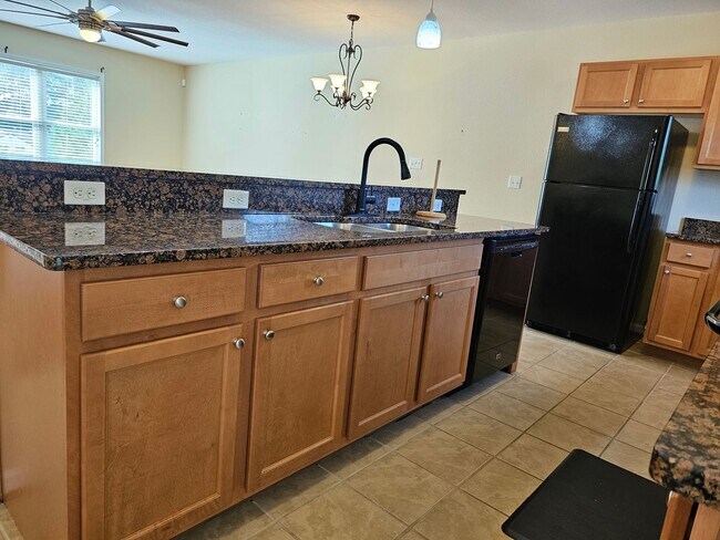 Building Photo - 135 S Comanche Cluster