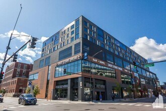Building Photo - 2 bedroom in Chicago IL 60613