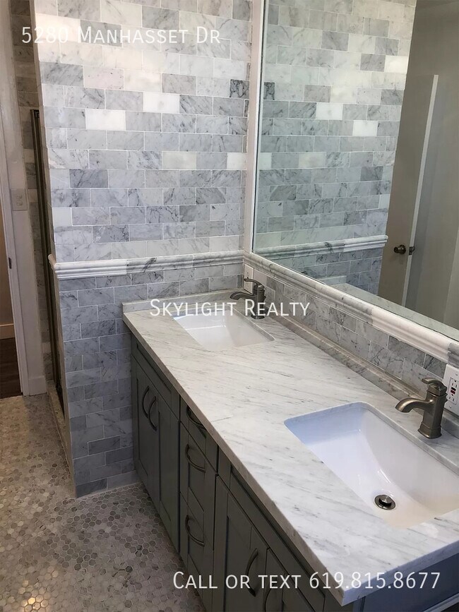 Building Photo - 5280 Manhasset Dr