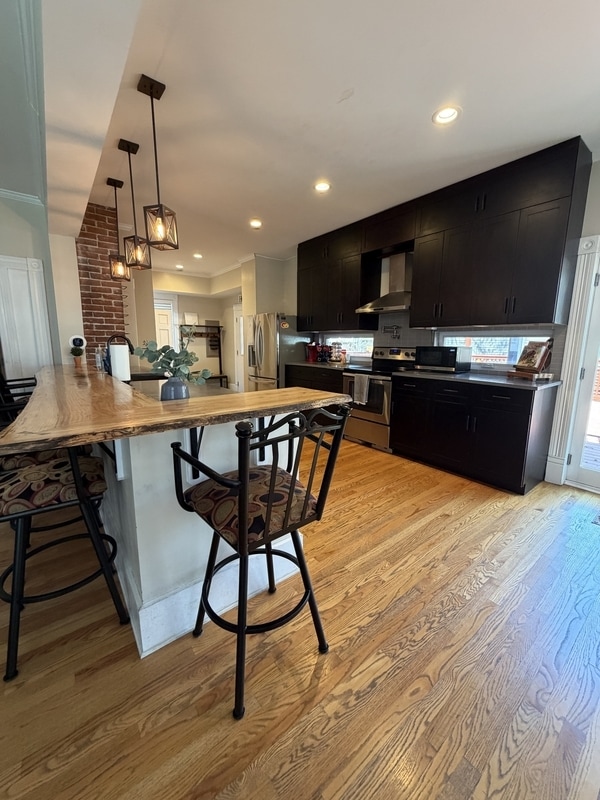 Building Photo - 845 Illinois St