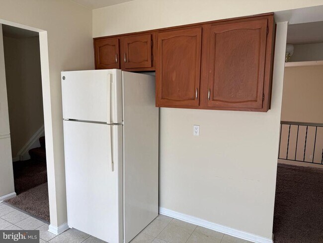 Building Photo - 9 Autumn Hill Way