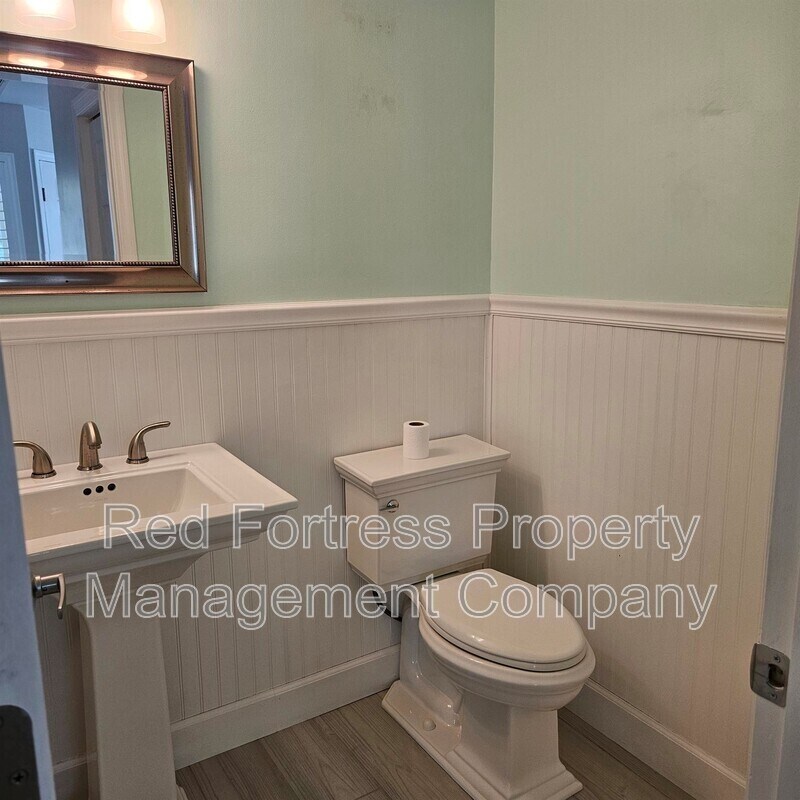 Building Photo - 14592 Sagamore Ct