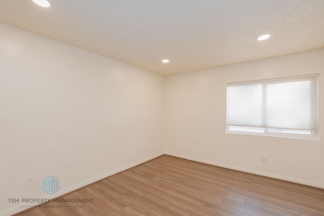 Building Photo - 8407 Spring Desert Pl