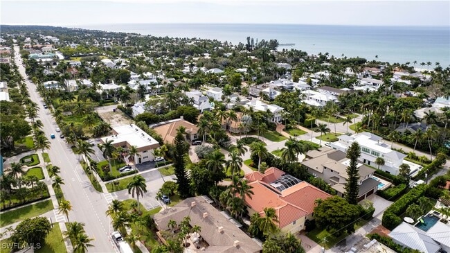 Building Photo - 940 3rd St S