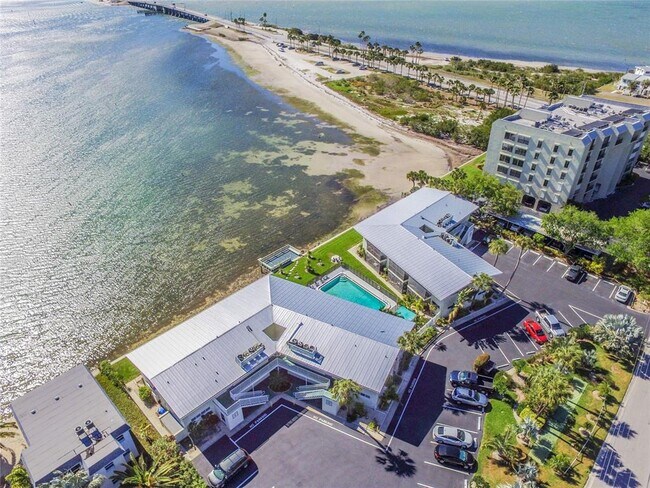 Building Photo - 2566 Gary Cir