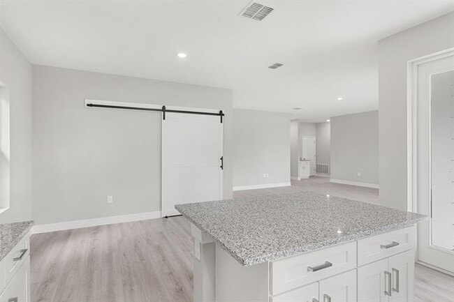 Building Photo - 573 Joy Haven Dr