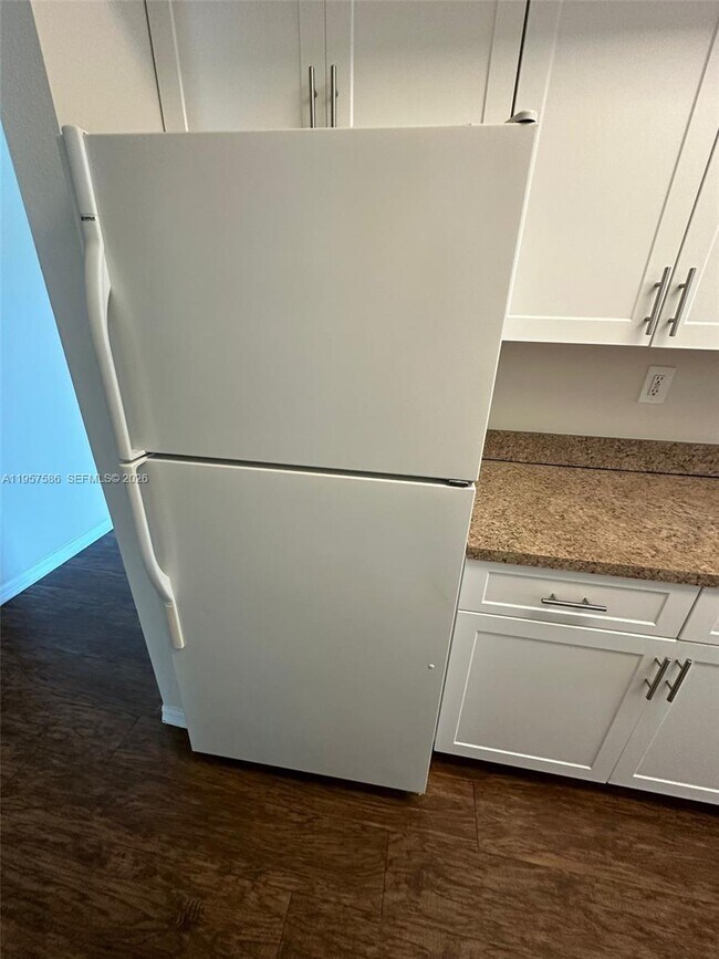 Building Photo - 11600 SW 2nd St