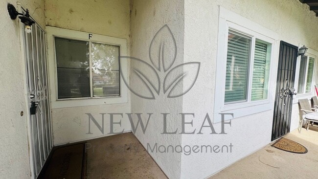 Building Photo - 3733 S Country Oaks Loop